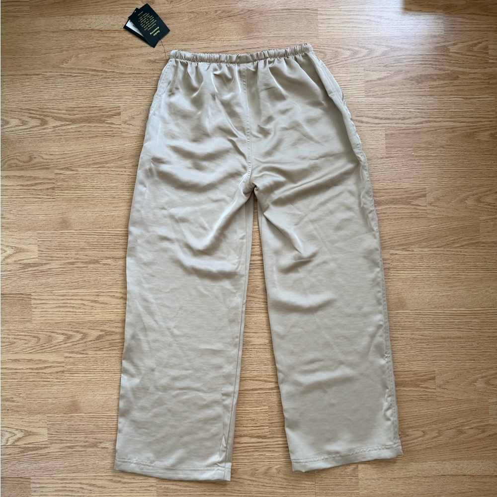 Girls Drawstring Pants - Picture 2 of 3